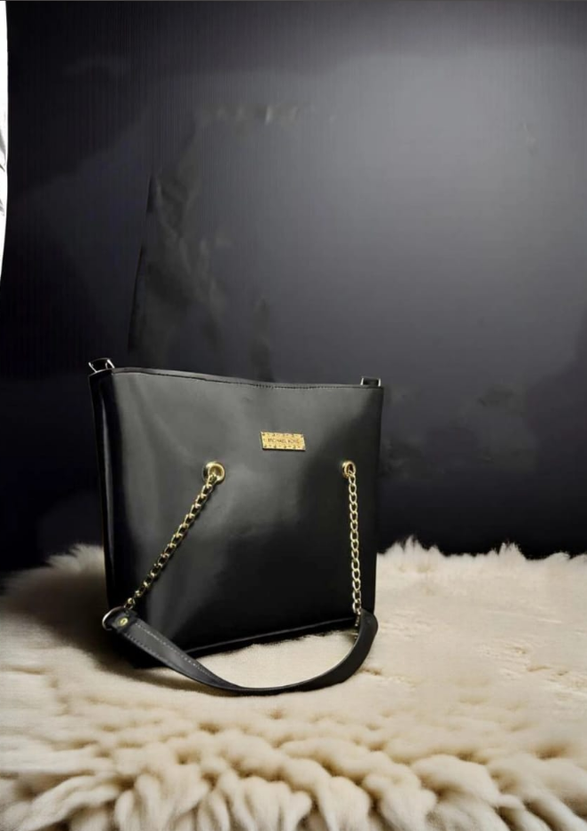 MICHAEL KORS HANDBAG – CHIC STYLE WITH EVERY STEP