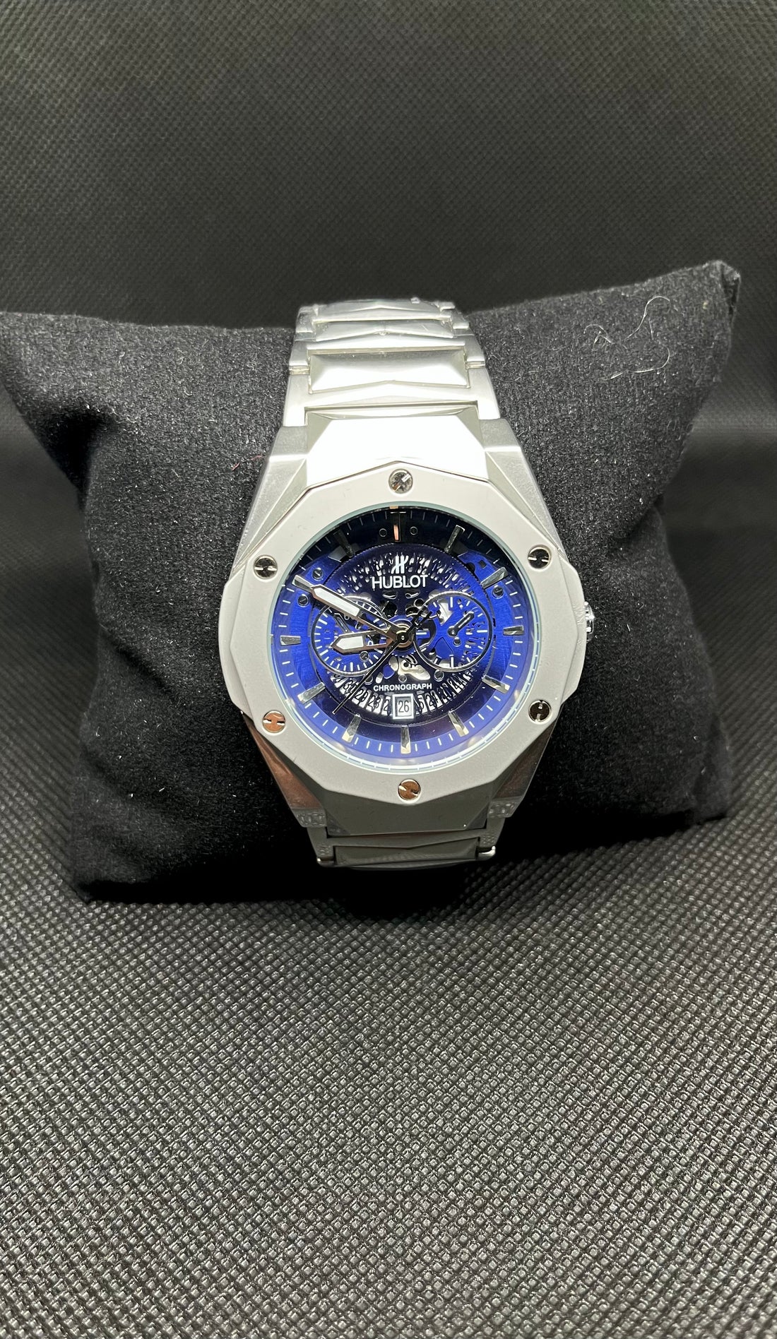 HUBLOT GENEVE MASTER LOCK , CHAIN WATCH FOR MEN