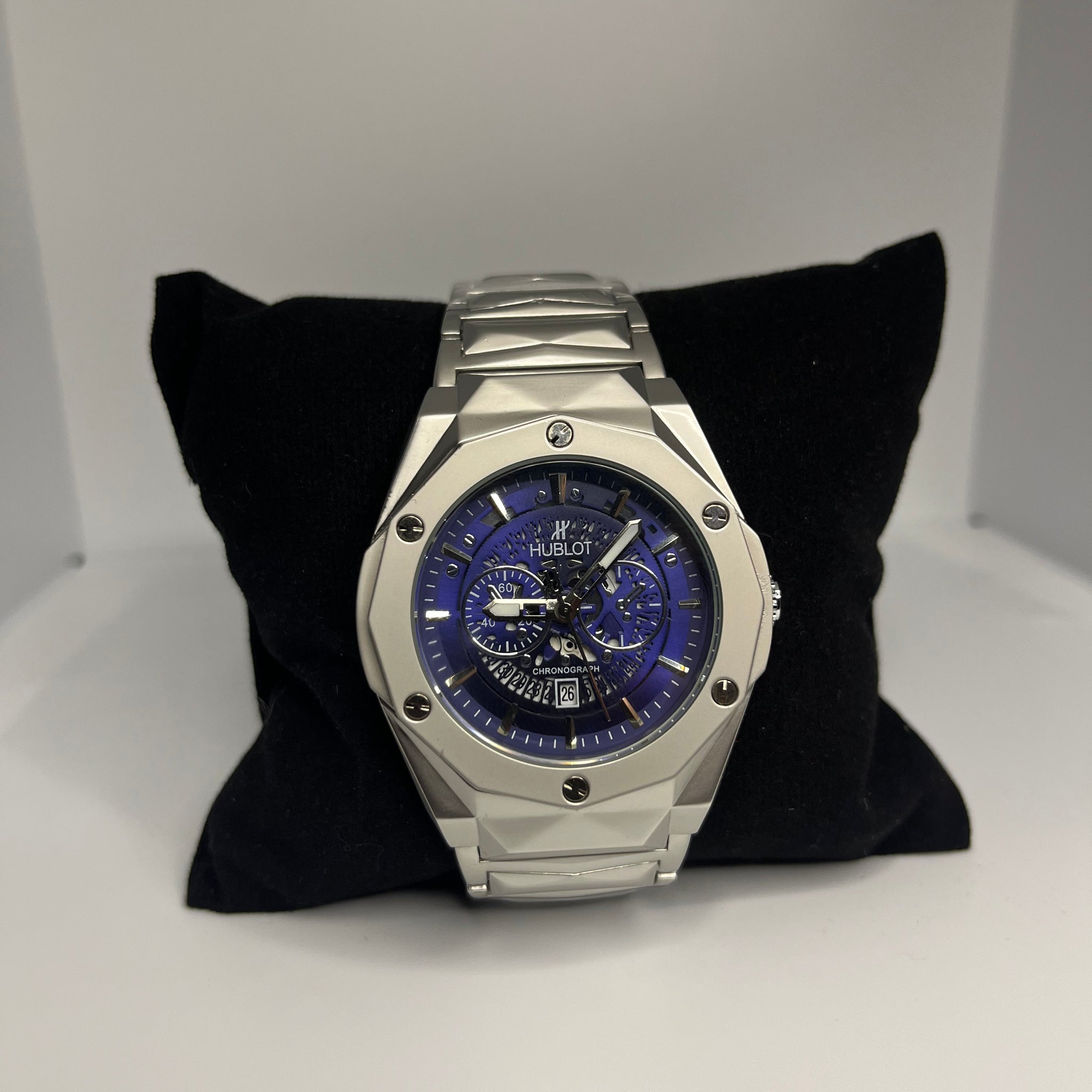 HUBLOT GENEVE MASTER LOCK , CHAIN WATCH FOR MEN